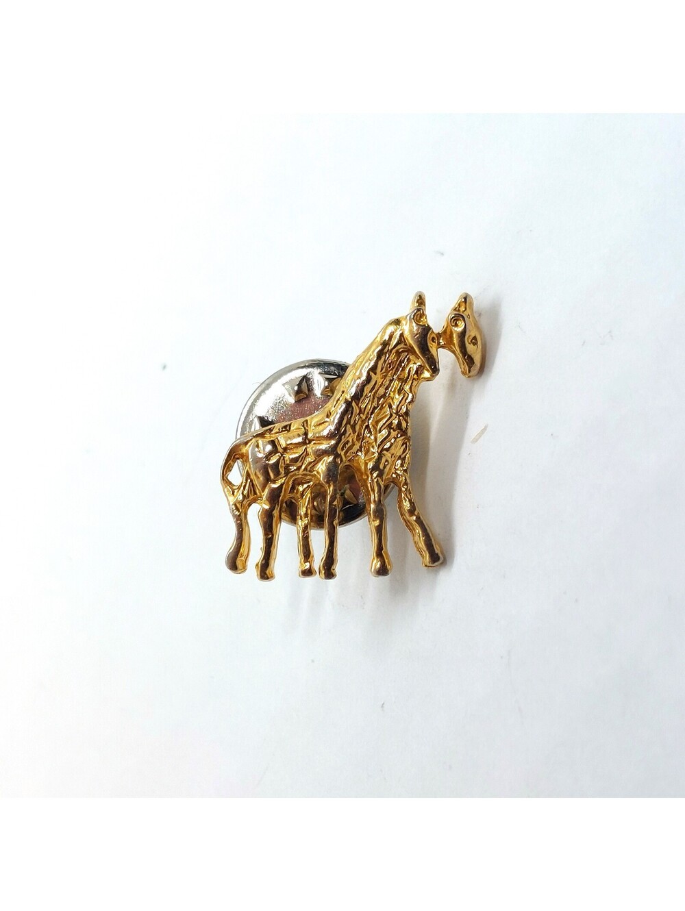 Vintage Giraffe Mother Baby Pin Brass Tone 3D Safari Africa Zoo Wildlife Lapel